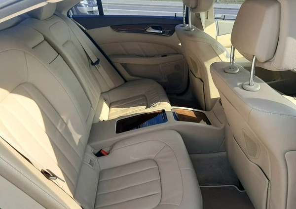Mercedes-Benz CLS cena 88900 przebieg: 136000, rok produkcji 2014 z Warszawa małe 56